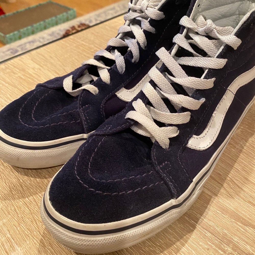 Vans . US Women 7.5.